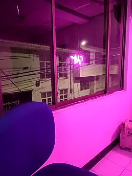 Sofythom1 online show from February 3, 4:04 am