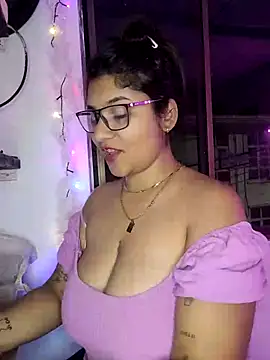 Sofythom1 online show from February 27, 11:37 pm