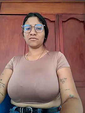 Snapshot of Sofythom1 chatting on March 7, 6:49 pm Sofythom1 online show from March 7, 6:49 pm