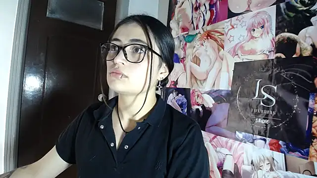 Nylaahh  online show from October 8, 7:33 pm