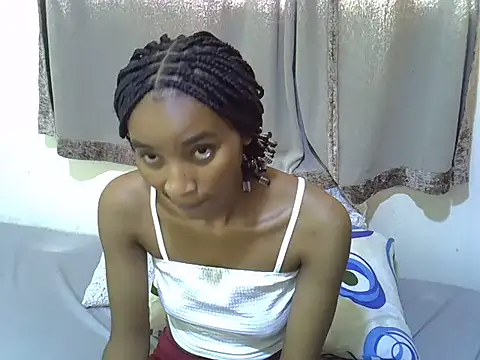 cute-alexis online show from February 13, 8:27 am