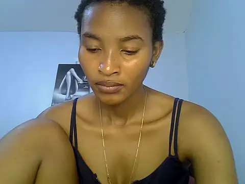 Snapshot of cute-alexis chatting on February 17, 8:44 am cute-alexis online show from February 17, 8:44 am