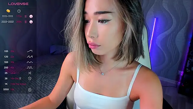 sensualily online show from July 23, 3:32 pm