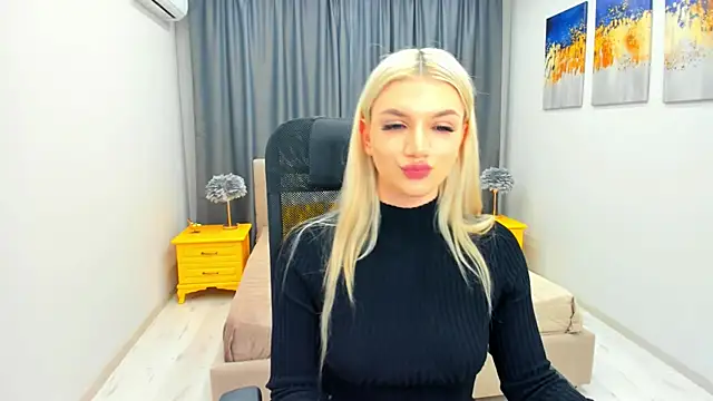 Snapshot of SelenaeMoore chatting on January 31, 7:40 pm SelenaeMoore online show from January 31, 7:40 pm