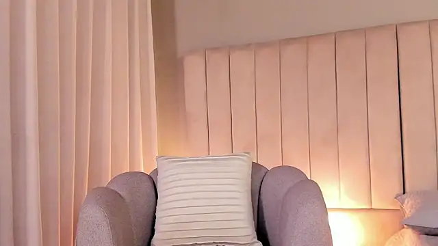 Paulina Monroy online show from November 10, 12:31 am