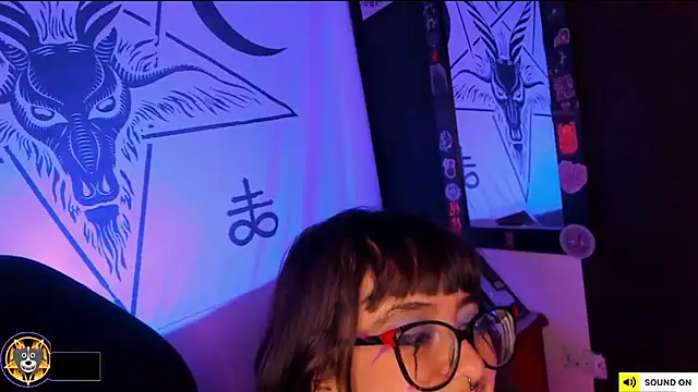 Snapshot of kaos_room chatting on December 4, 5:38 am kaos room online show from December 4, 5:38 am