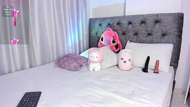 abbyfoxx  online show from December 22, 11:57 pm