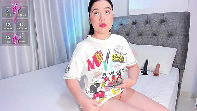 Snapshot of abbyfoxx_ chatting on February 24, 1:09 pm abbyfoxx online show from February 24, 1:09 pm