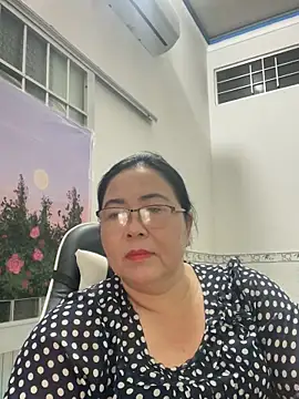 NDith online show from February 16, 1:38 pm