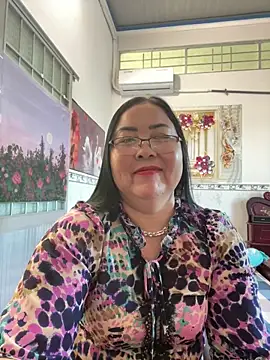 NDith online show from February 19, 9:27 am