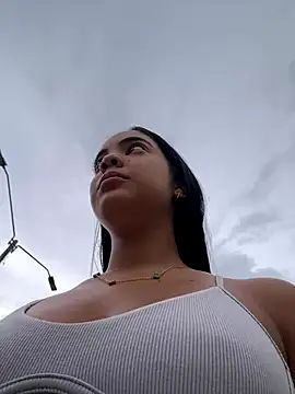 NAUGHTY LITTLE 18 online show from November 12, 10:09 pm