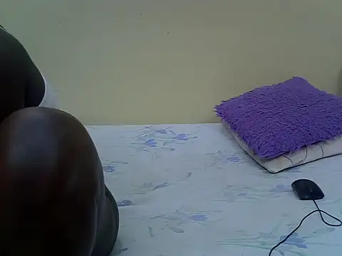 Freakycillia online show from June 13, 8:23 am