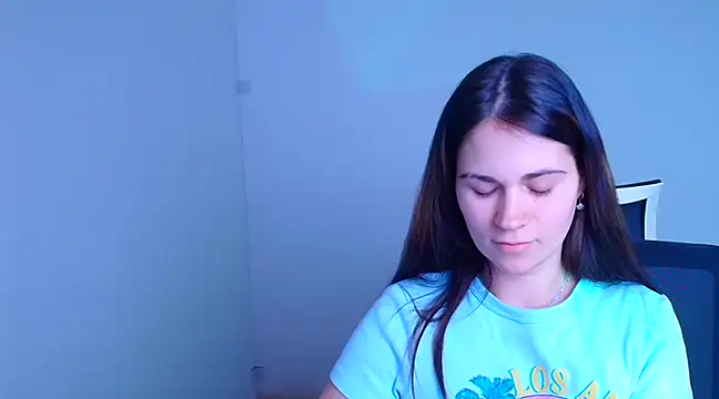 Loon Amore online show from February 8, 7:49 pm