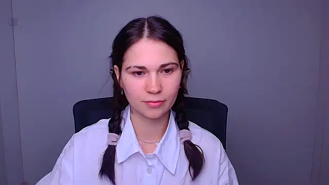 Loon Amore online show from February 9, 8:02 pm