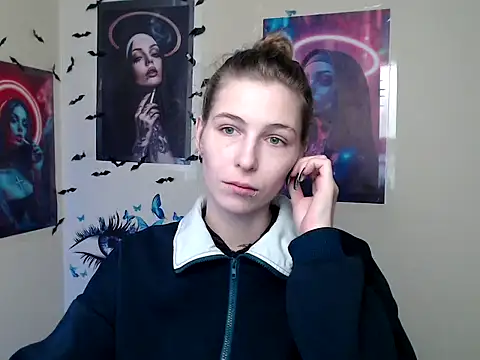 StrangerGi online show from October 23, 6:13 am