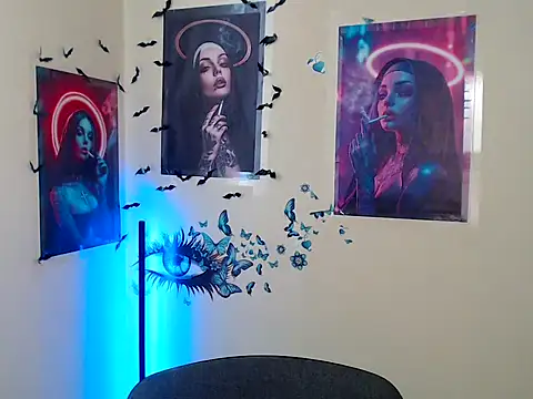 StrangerGi online show from February 19, 1:29 pm