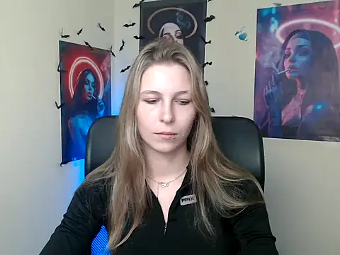 StrangerGi online show from June 9, 6:03 am
