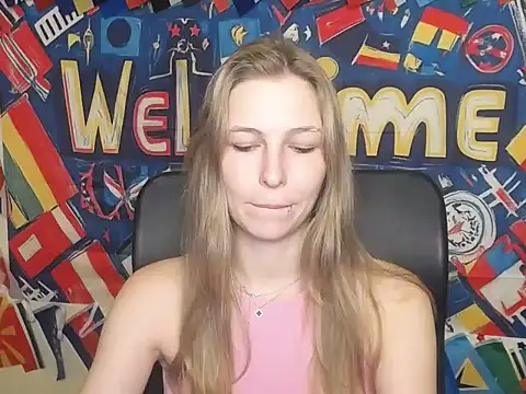 StrangerGi online show from July 13, 6:16 am