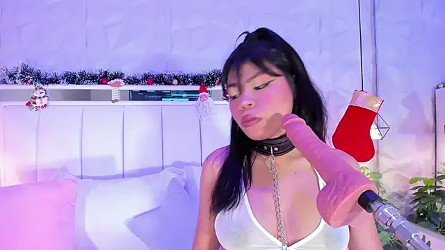 CailynBrowm online show from December 7, 4:20 am
