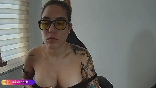 Snapshot of Isis69_ chatting on March 14, 1:05 pm Isis69 online show from March 14, 1:05 pm