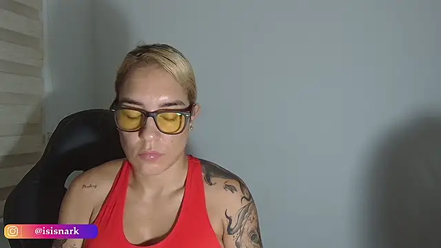 Snapshot of Isis69_ chatting on March 26, 11:43 pm Isis69 online show from March 26, 11:43 pm