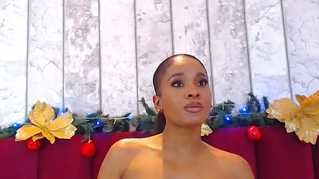 Snapshot of AngelinaBoss chatting on December 30, 1:15 am AngelinaBoss online show from December 30, 1:15 am