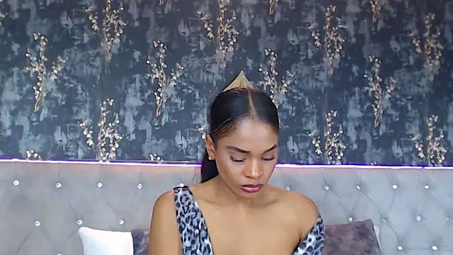 Snapshot of AngelinaBoss chatting on January 9, 10:31 pm AngelinaBoss online show from January 9, 10:31 pm