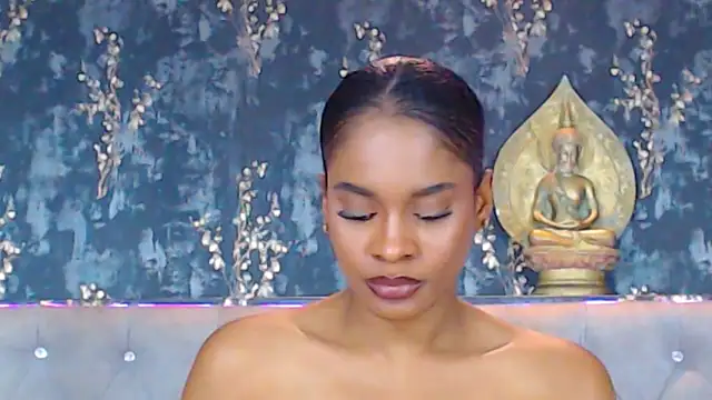Snapshot of AngelinaBoss chatting on January 14, 1:36 am AngelinaBoss online show from January 14, 1:36 am