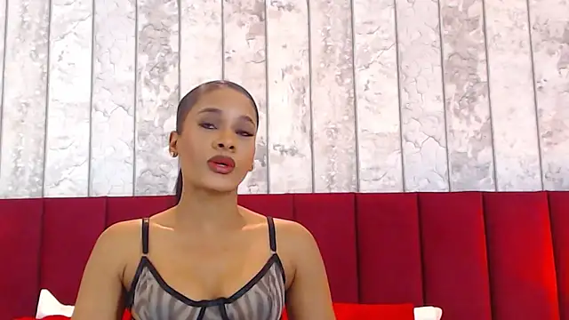 Snapshot of AngelinaBoss chatting on January 21, 8:00 pm AngelinaBoss online show from January 21, 8:00 pm