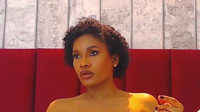 Snapshot of AngelinaBoss chatting on February 26, 10:53 pm AngelinaBoss online show from February 26, 10:53 pm