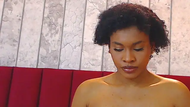 Snapshot of AngelinaBoss chatting on February 27, 1:59 am AngelinaBoss online show from February 27, 1:59 am
