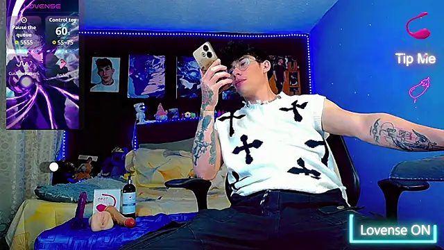 thiagomurphyy online show from October 11, 5:39 am