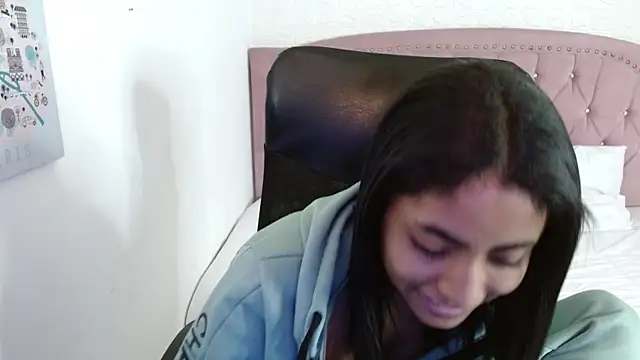 shaneelle online show from September 23, 3:09 am