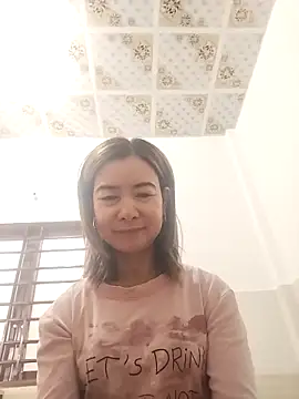 Sexy-ladyboobs20 online show from September 30, 1:21 am