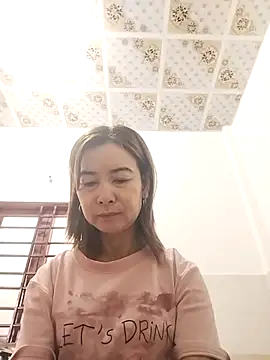 Sexy-ladyboobs20 online show from October 3, 12:51 am