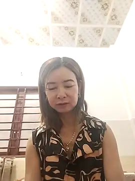 Sexy-ladyboobs20 online show from November 6, 1:39 am