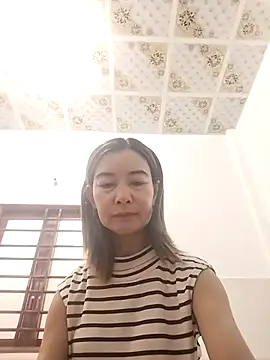 Sexy-ladyboobs20 online show from November 30, 1:42 am