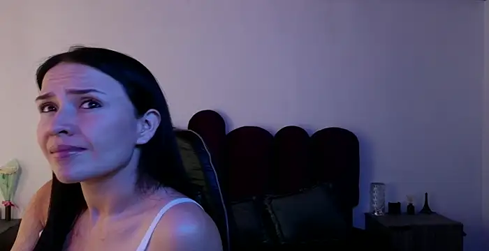 cristal hilton 10 online show from February 10, 11:09 pm