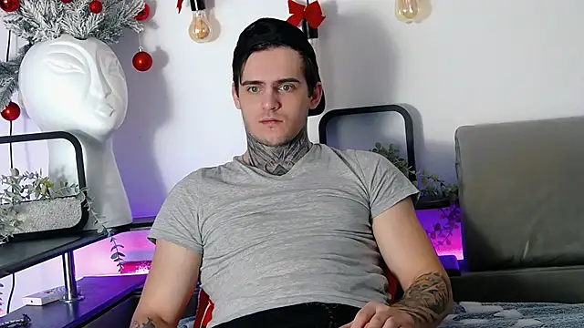 Snapshot of CarterCole chatting on January 6, 6:58 am CarterCole online show from January 6, 6:58 am