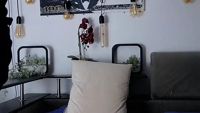 Snapshot of CarterCole chatting on March 1, 2:13 pm CarterCole online show from March 1, 2:13 pm