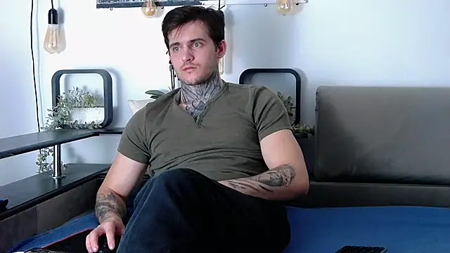 Snapshot of CarterCole chatting on March 9, 6:00 pm CarterCole online show from March 9, 6:00 pm