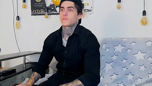 CarterCole online show from January 16, 11:58 am