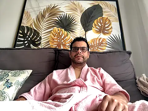 HornyBeachBoyBR online show from June 1, 12:40 pm