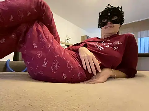 Snapshot of Marilou1983 chatting on January 16, 7:49 am Marilou1983 online show from January 16, 7:49 am