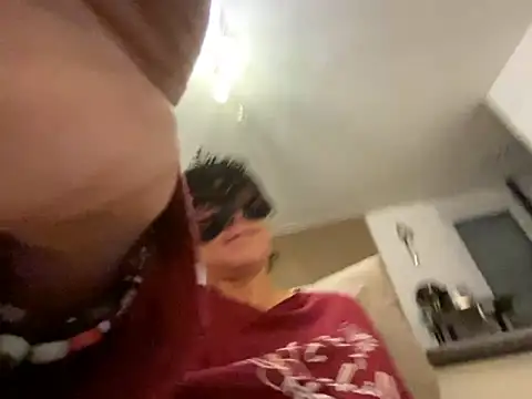 Snapshot of Marilou1983 chatting on September 19, 9:04 pm Marilou1983 online show from September 19, 9:04 pm