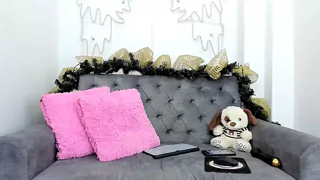 amber martinez online show from December 27, 12:23 pm