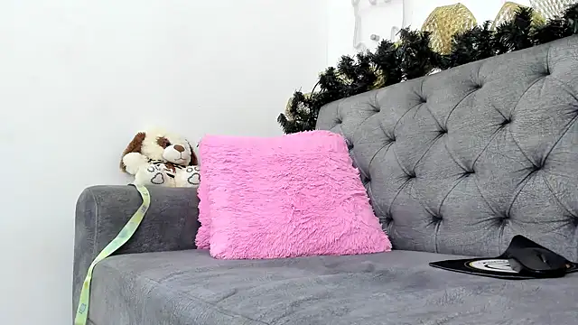 amber martinez online show from December 31, 2:25 pm