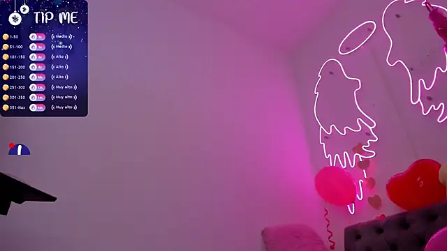 amber martinez online show from February 14, 7:02 pm