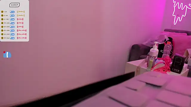 amber martinez online show from March 4, 6:18 pm