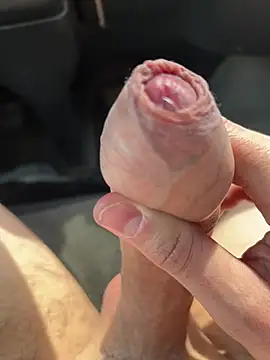 Snapshot of Joey7srv chatting on March 17, 11:24 am Joey7srv online show from March 17, 11:24 am